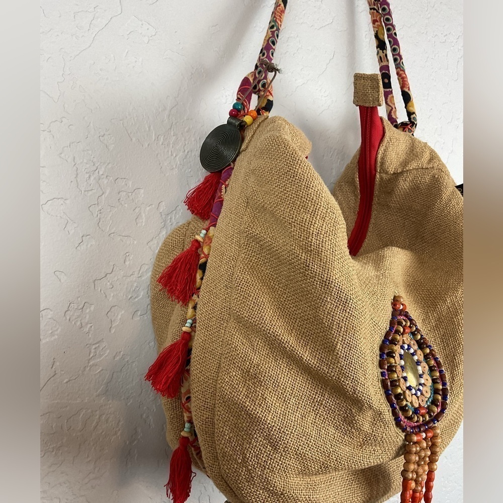 Catori Burlap Shoulder Bag Red Tassel Beads Boho Vacation - Picture 10 of 12